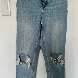 Topshop Tall Mom Jeans / Mid Wash / Size 4